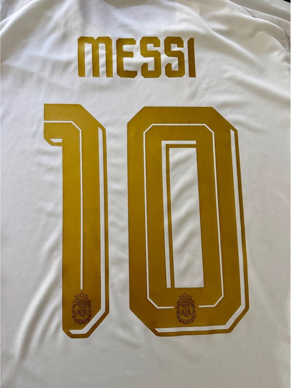 Messi Argentina Adidas White and Gold details XL - Picture 6 of 7